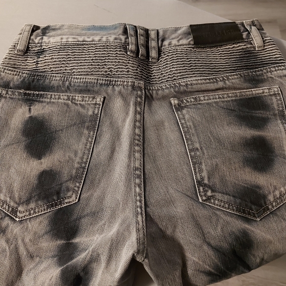 Jeans - Picture 2 of 4